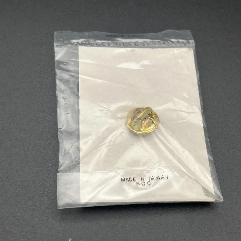 Disney pin good
